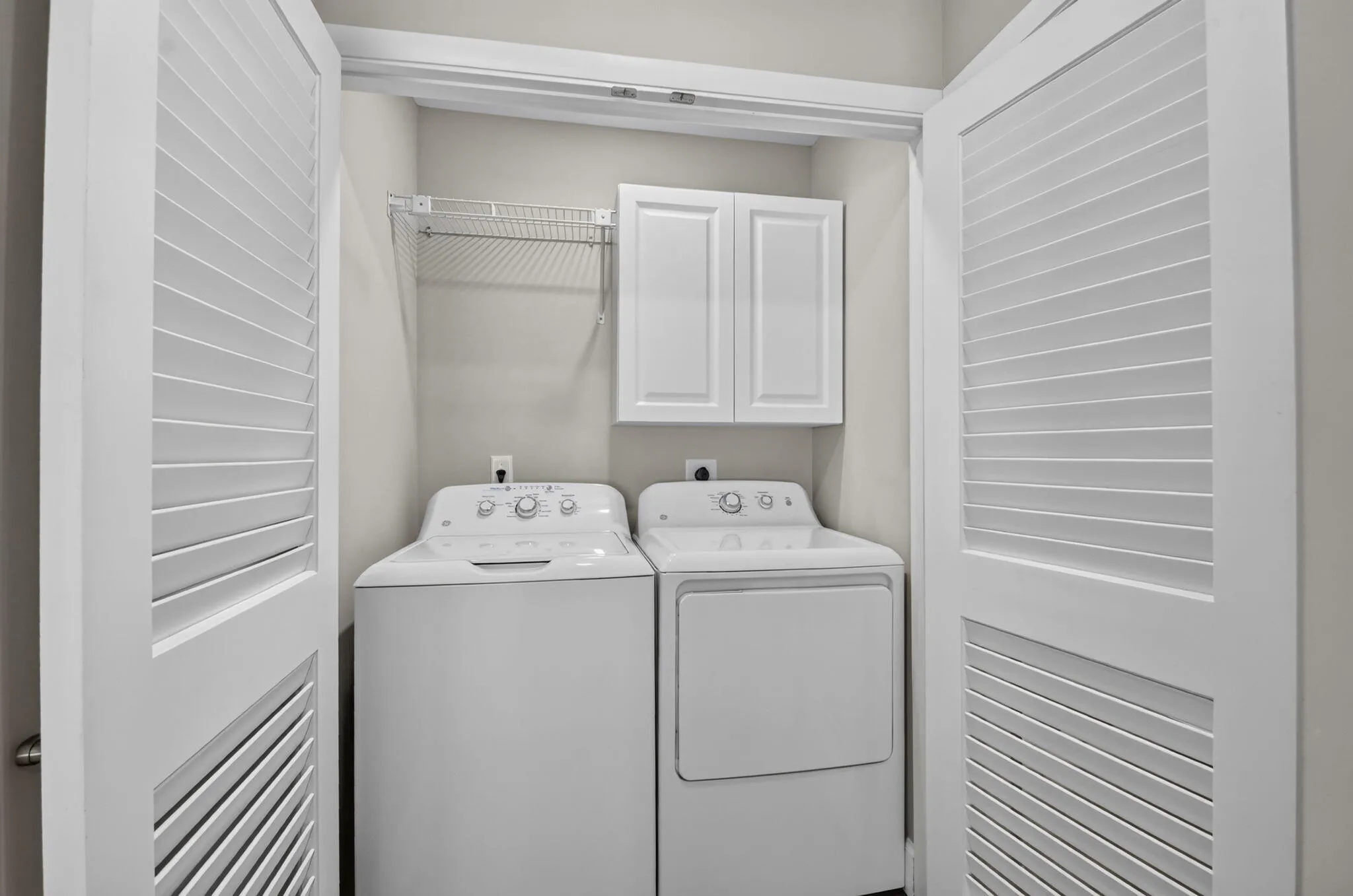 WASHER &​​‌​​​​‌​​‌‌​‌‌​​​‌‌​‌​‌​‌​​​‌​​ DRYER