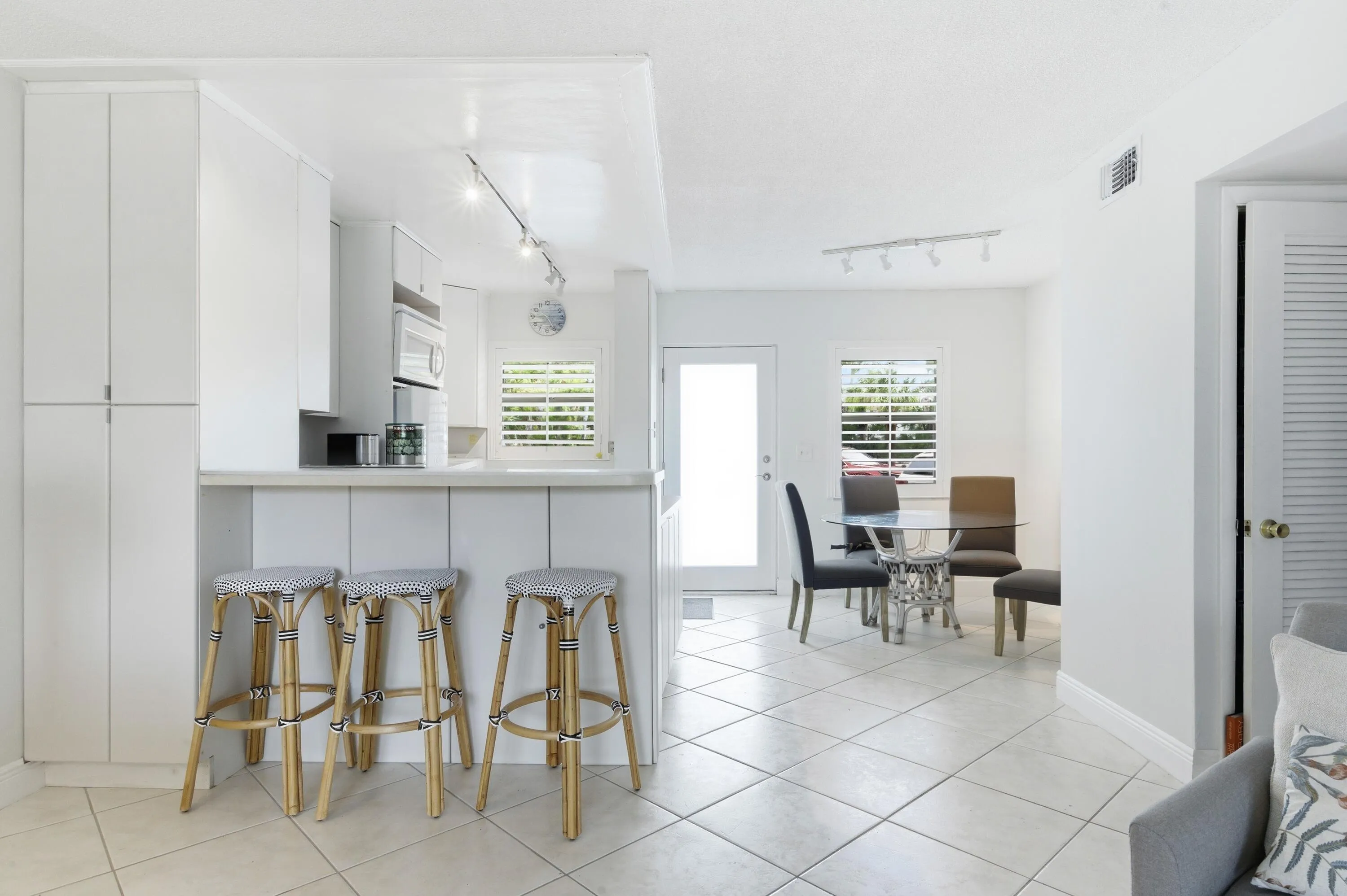 Open Kitchen/dining