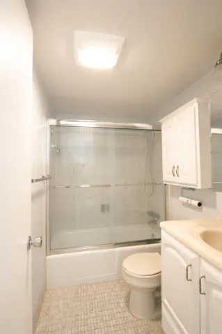 murry-Hills-208-Building4-3