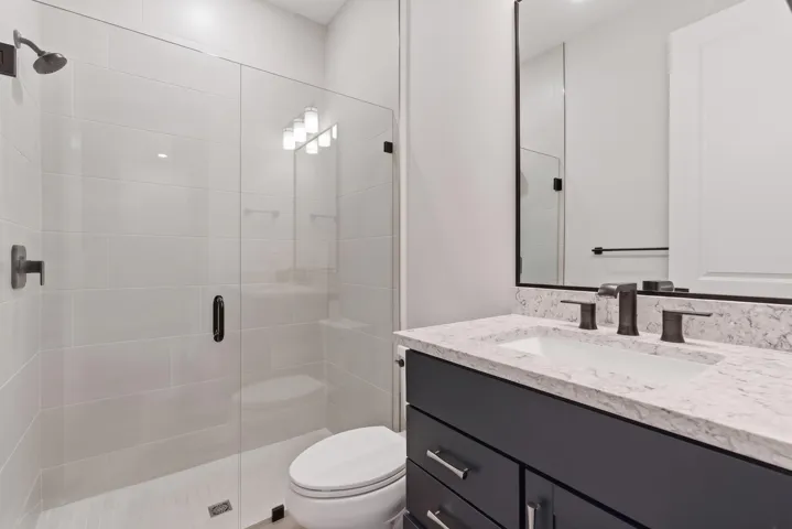 bedroom 2 bath