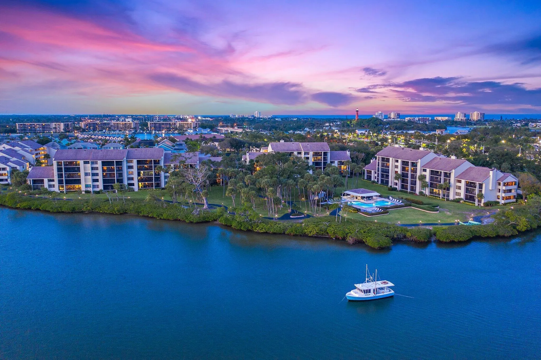 038-1000NUSHighway1B102-Jupiter-FL-SMALL