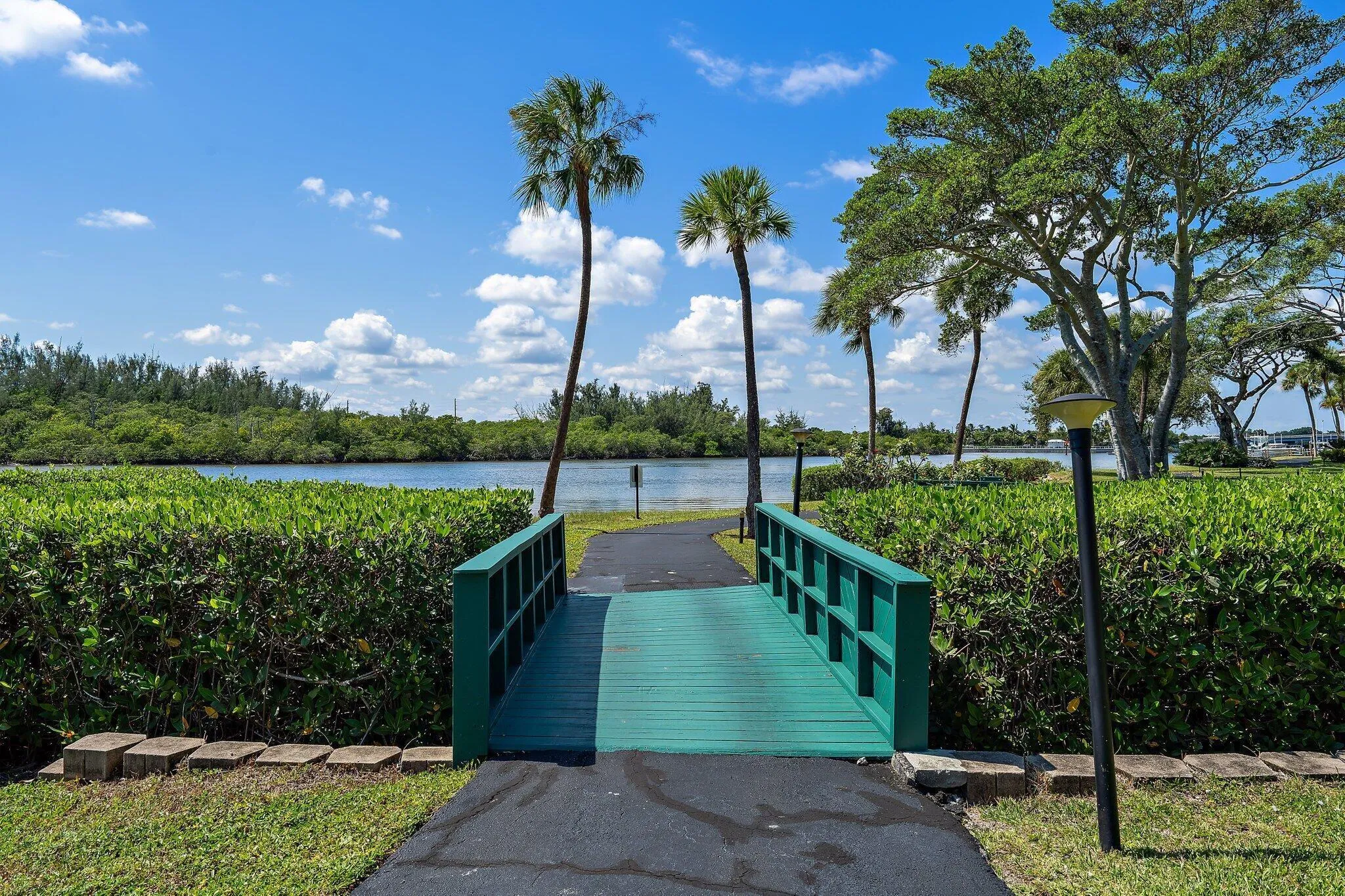 059-1000NUSHighway1B102-Jupiter-FL-SMALL