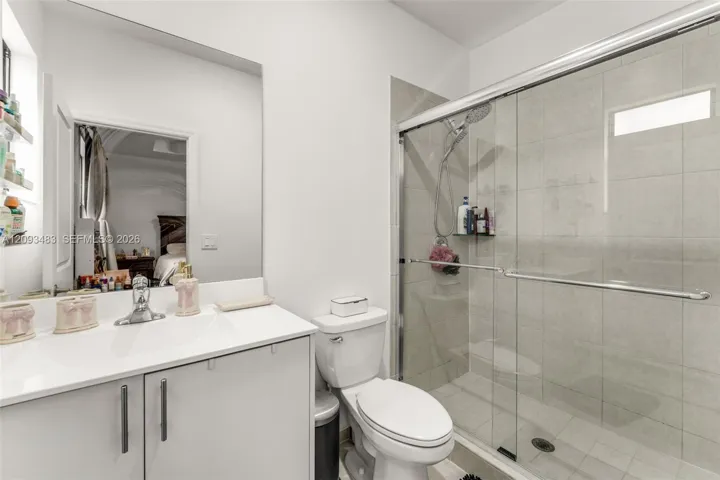 Master Bath - Second Floor