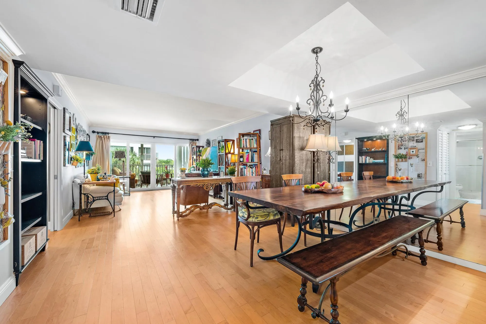Dining Room/Living Room