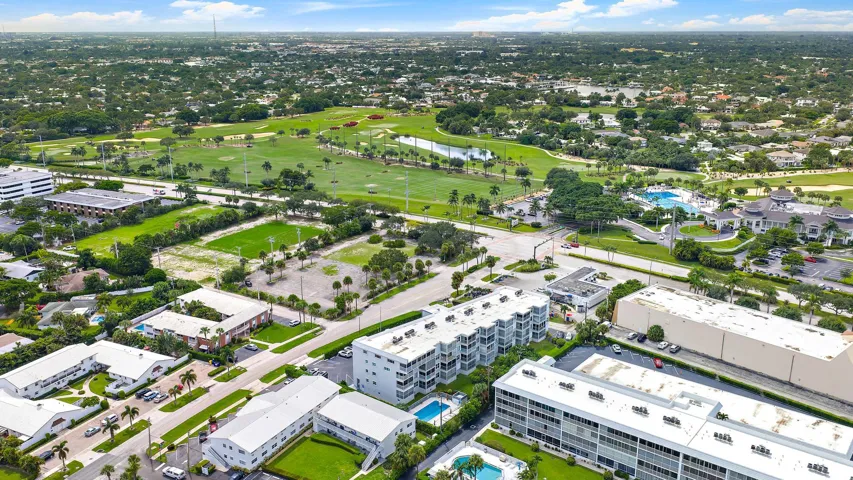 Aerial to the Southwest-North Palm Beach Country Club Amenities