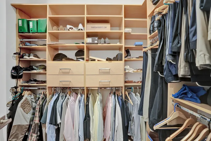 MAIN WALKIN CLOSET