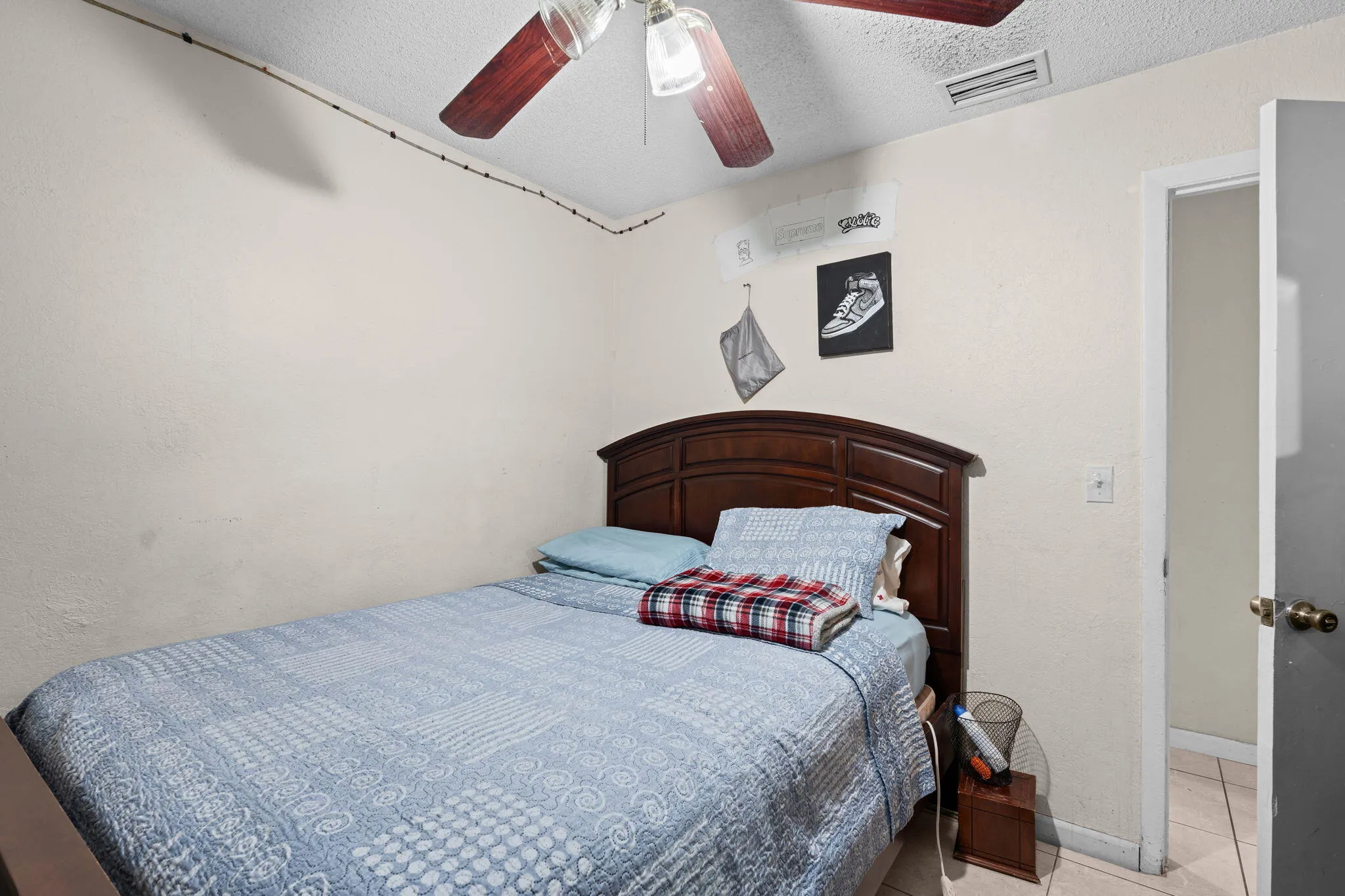 28-web-or-mls-A7408421