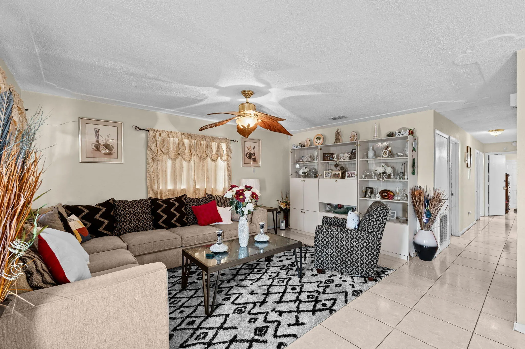 11-web-or-mls-A7408515