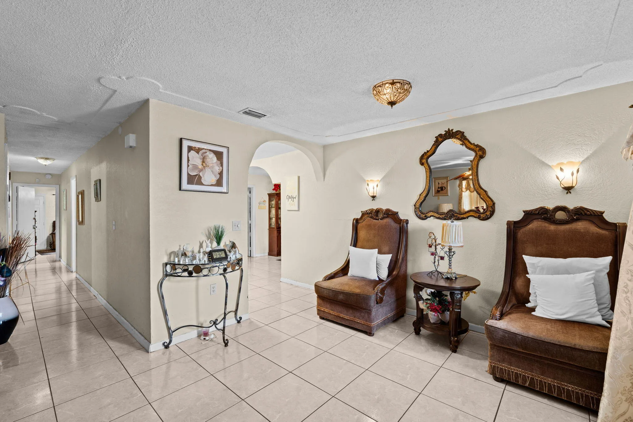 6-web-or-mls-A7408512