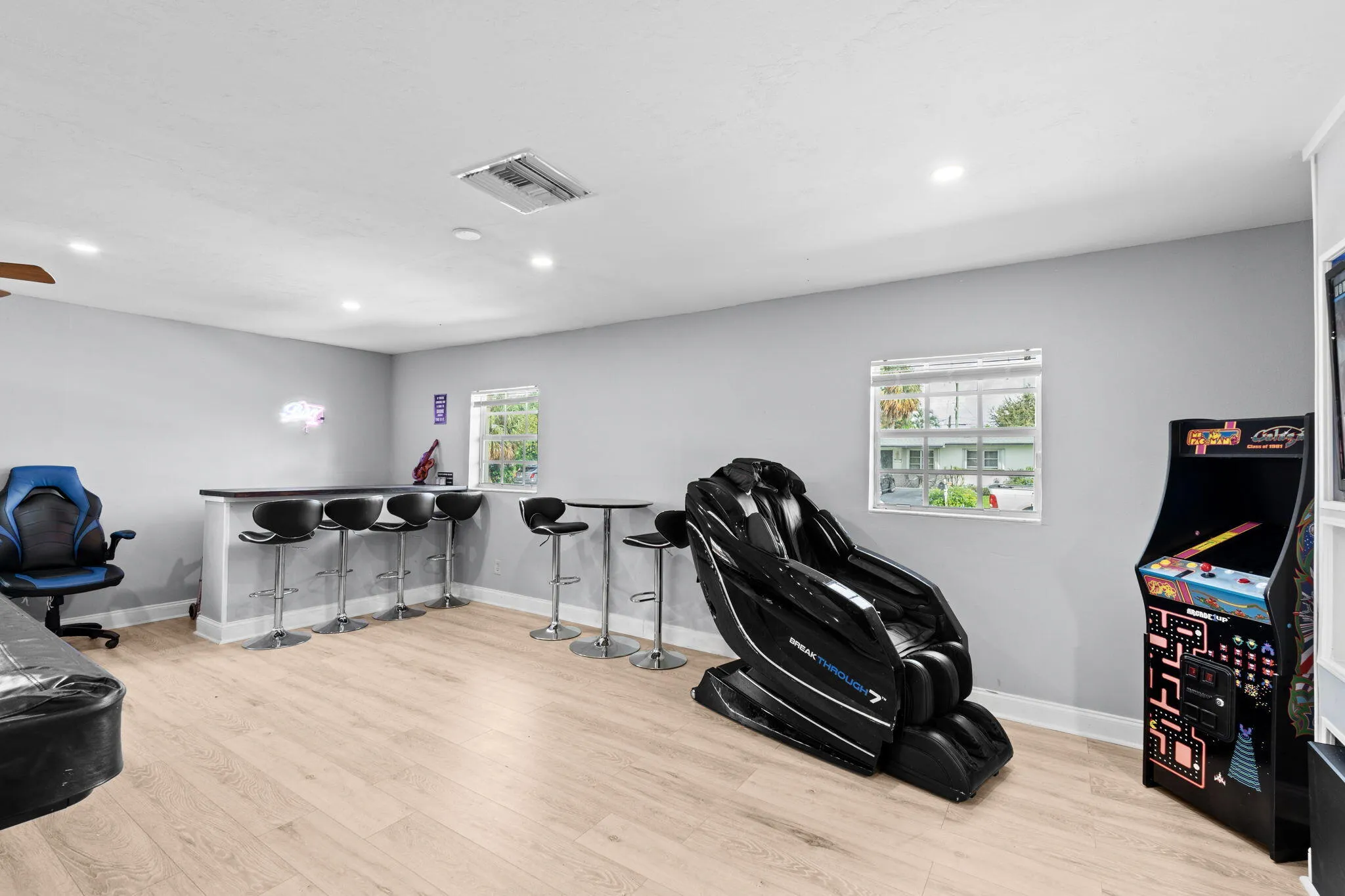 17-web-or-mls-A7408470