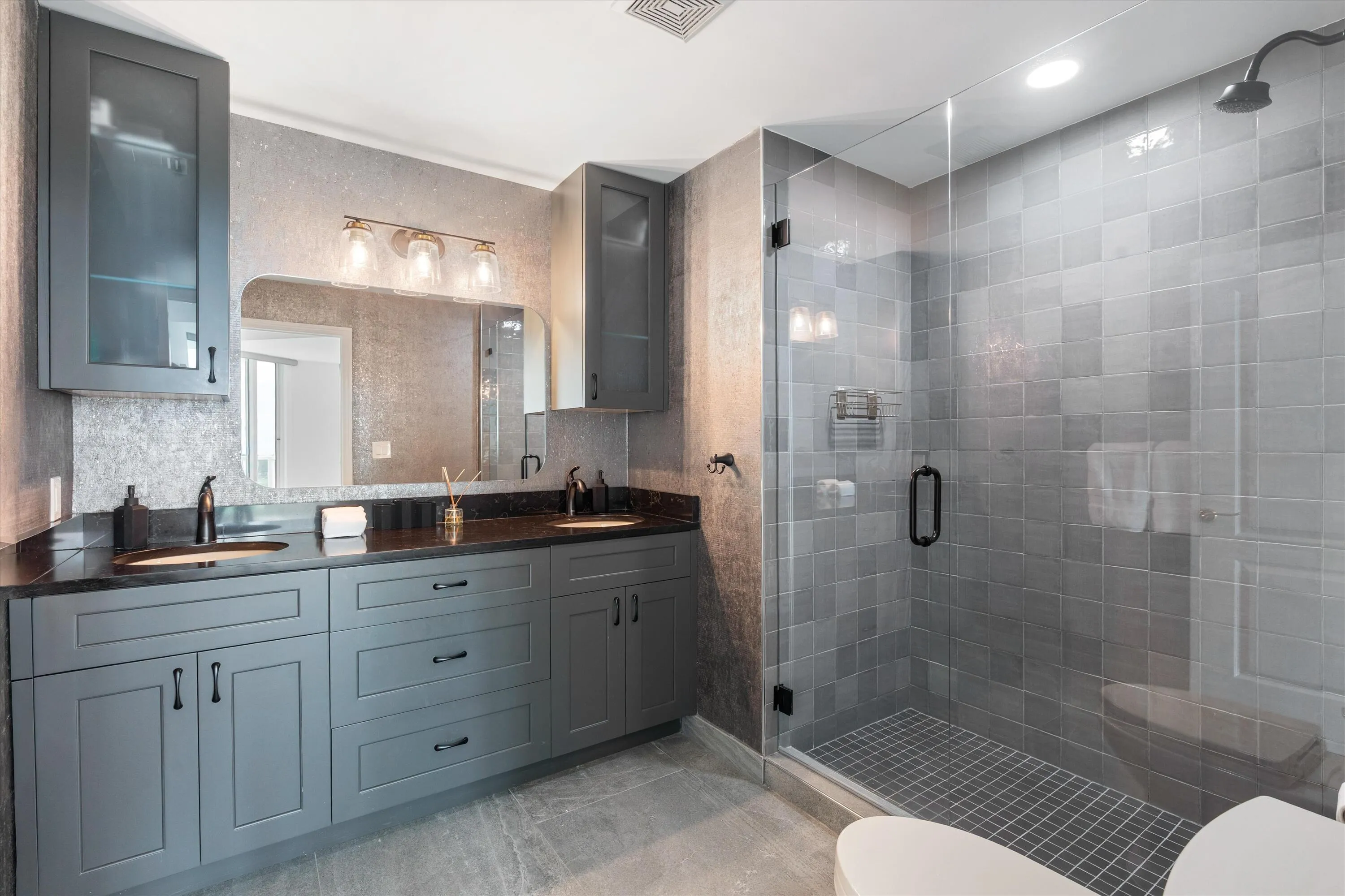 ensuite bathroom