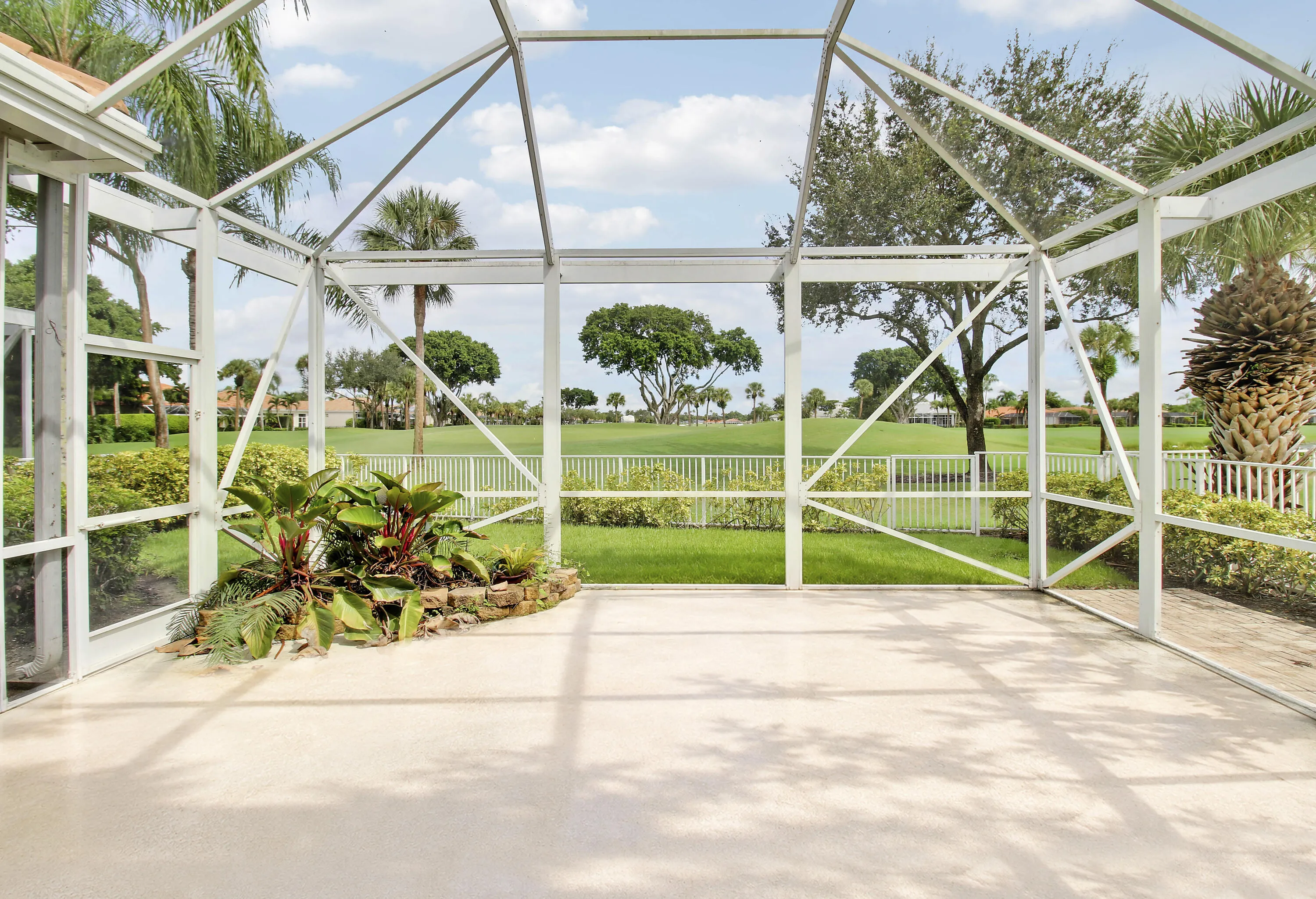 Screened Lanai with Golfcourse views