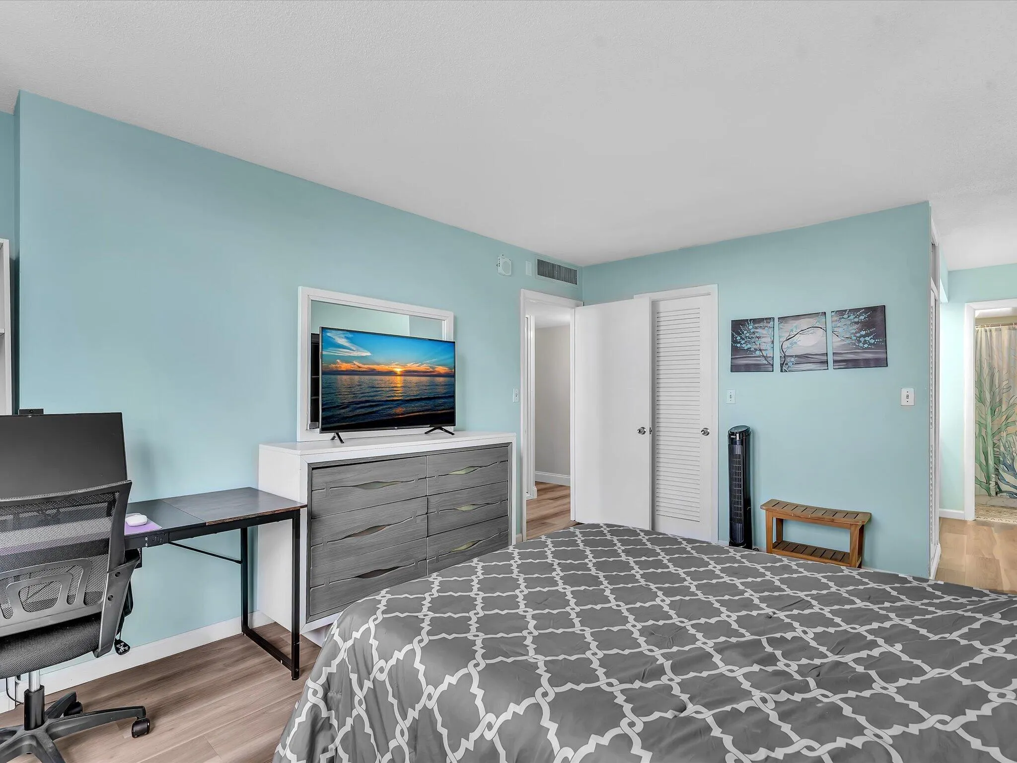 Primary and En Suite