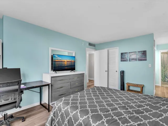 Primary and En Suite