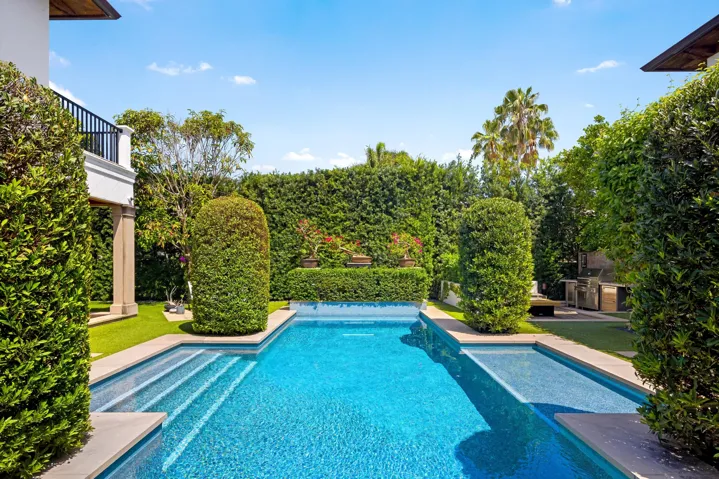 Pool 1