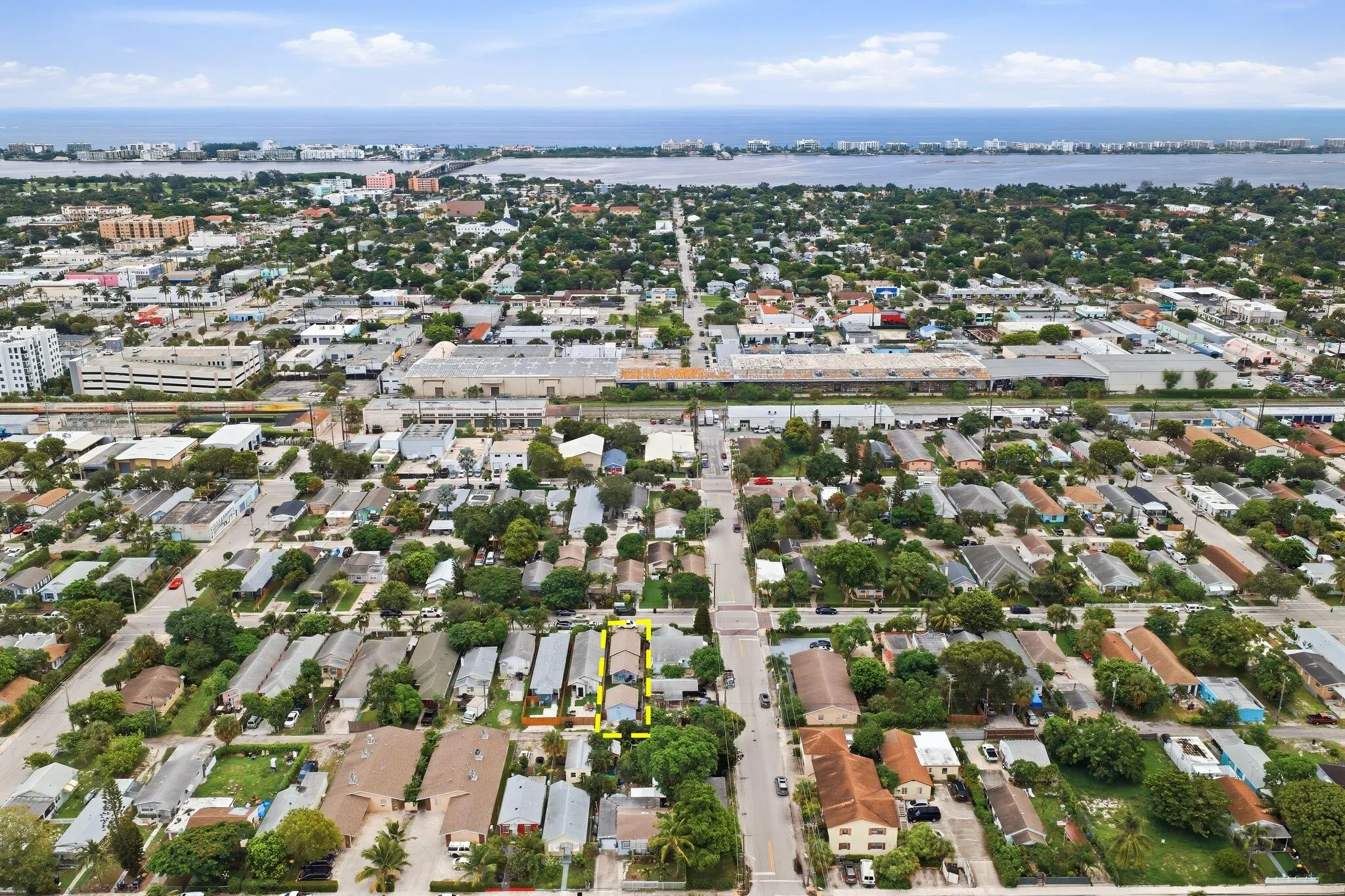 227-S-E-St-Lake-Worth-Beach-MLS-005