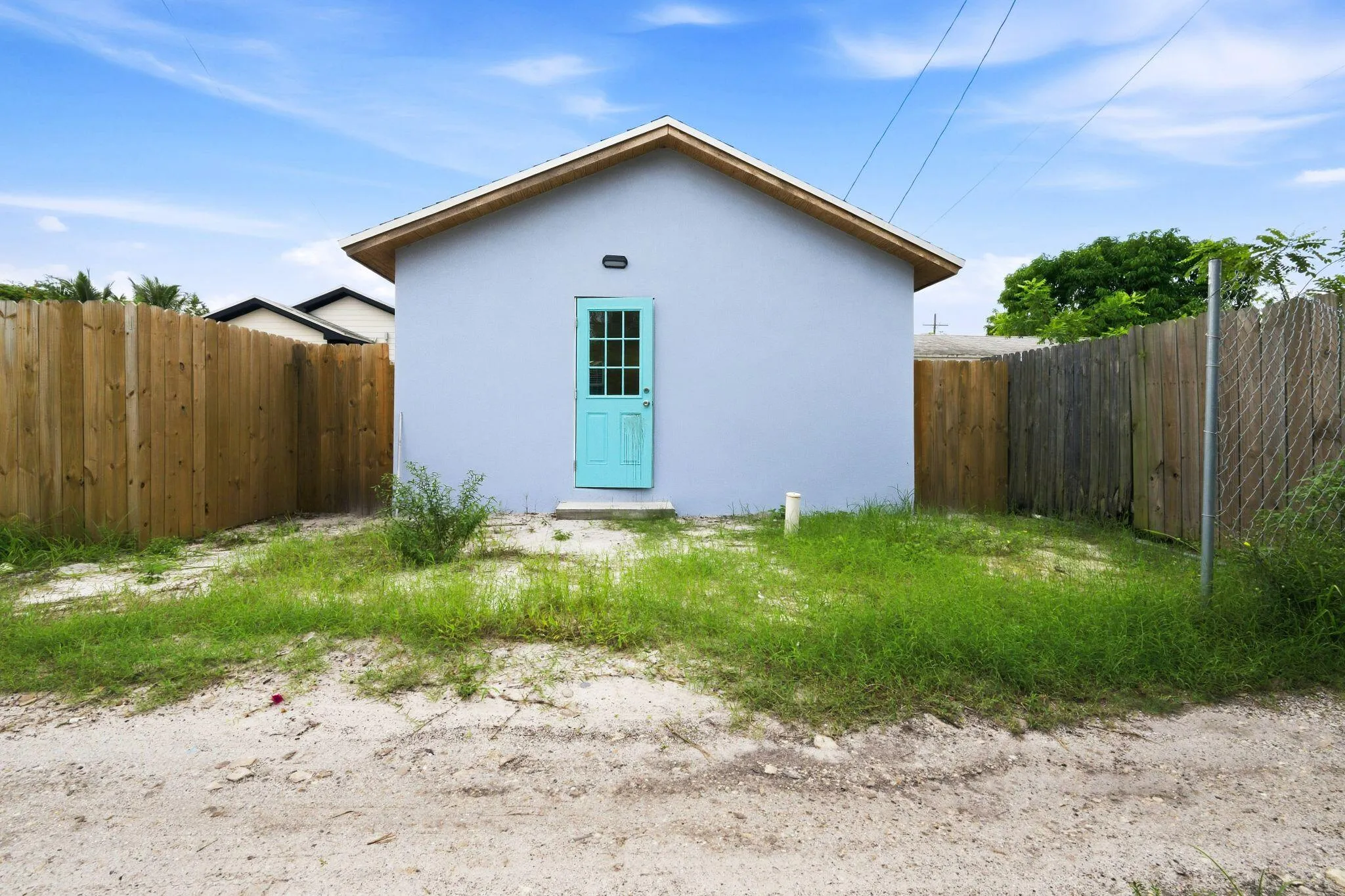227-S-E-St-Lake-Worth-Beach-MLS-026