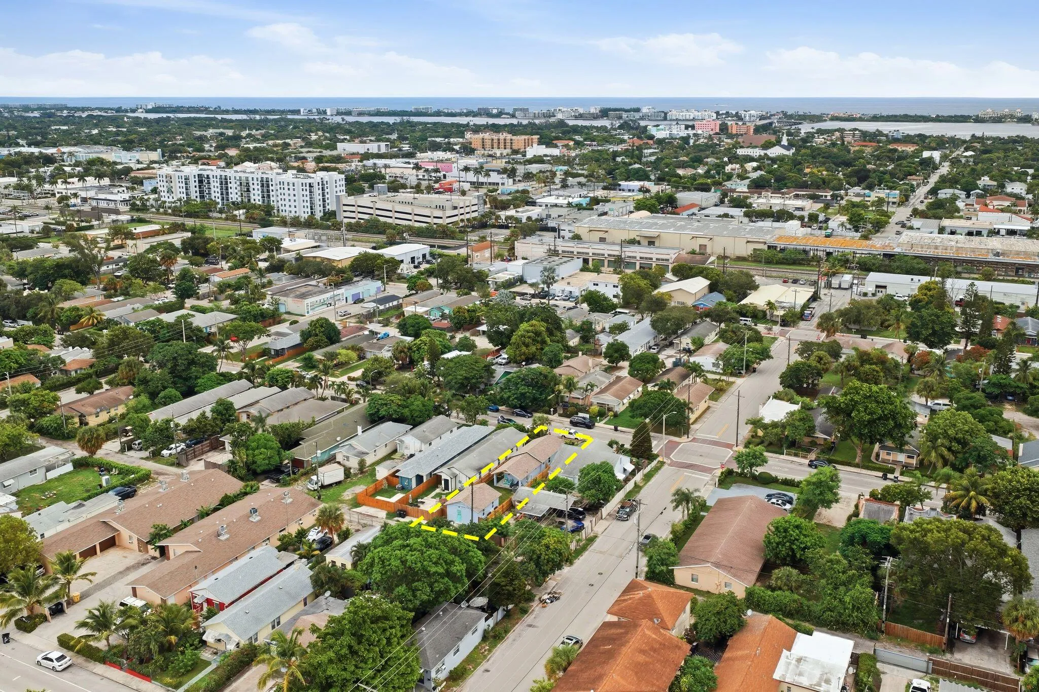 227-S-E-St-Lake-Worth-Beach-MLS-002