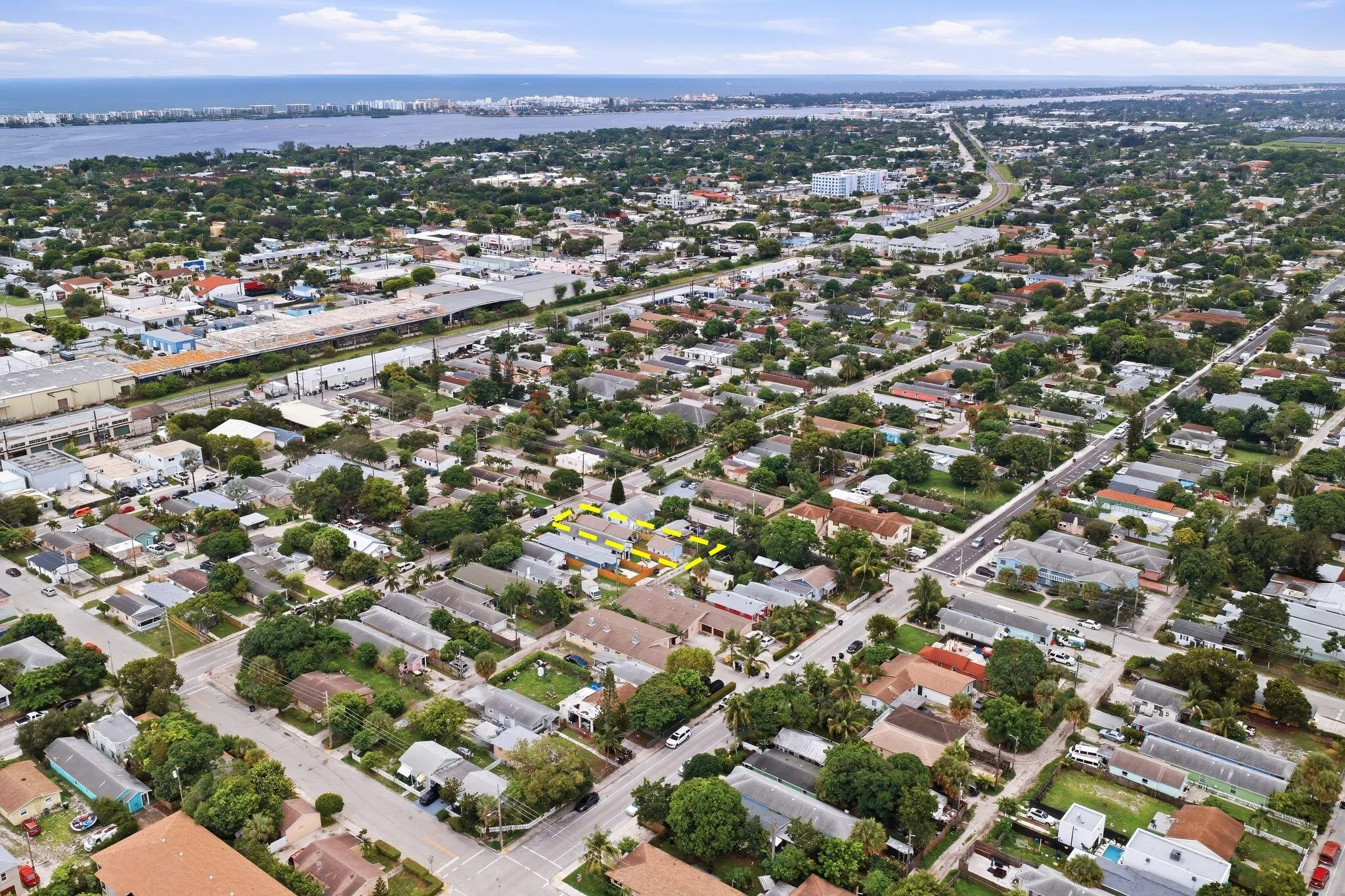 227-S-E-St-Lake-Worth-Beach-MLS-006