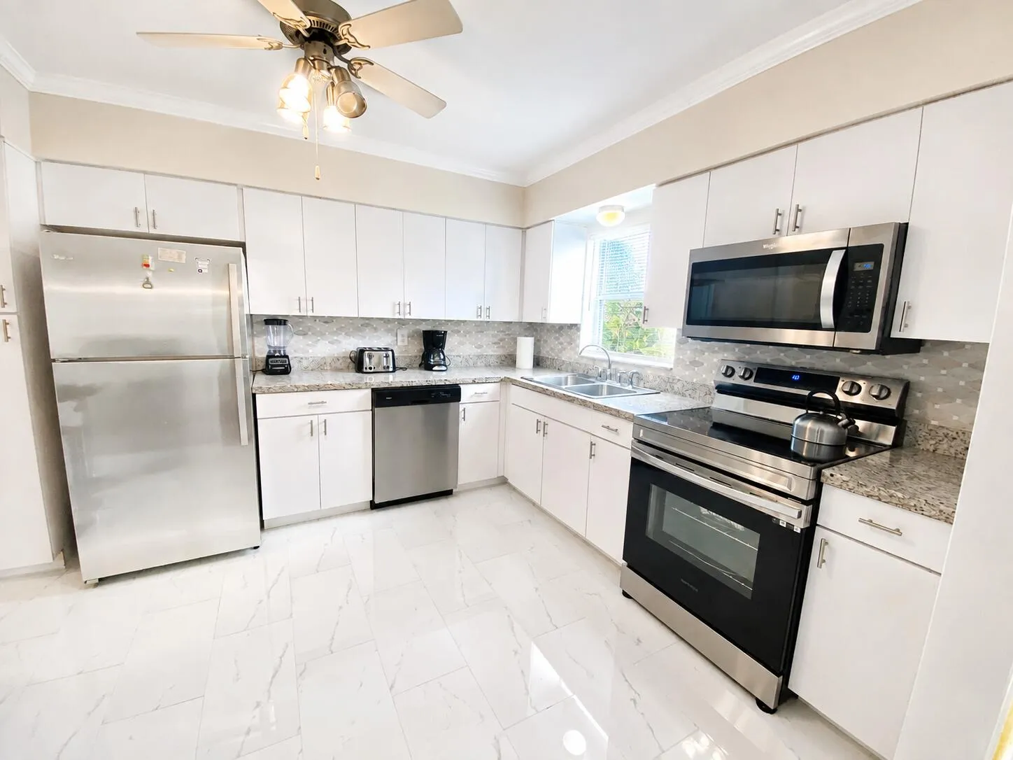 26 kitchen corner