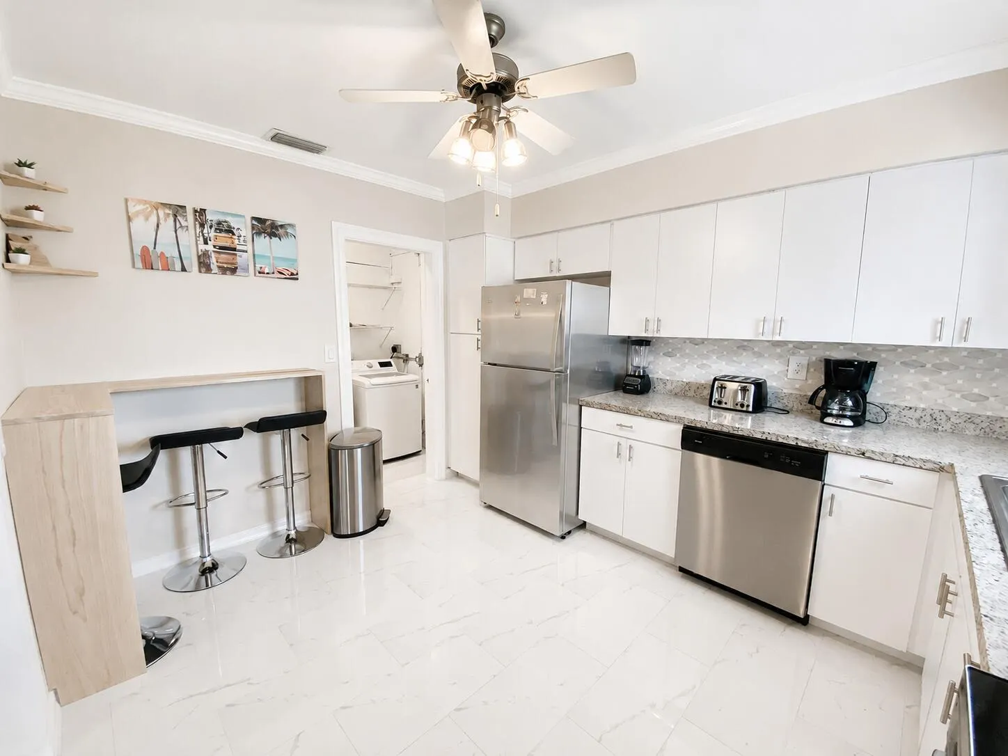 26 kitchen w eat in ai