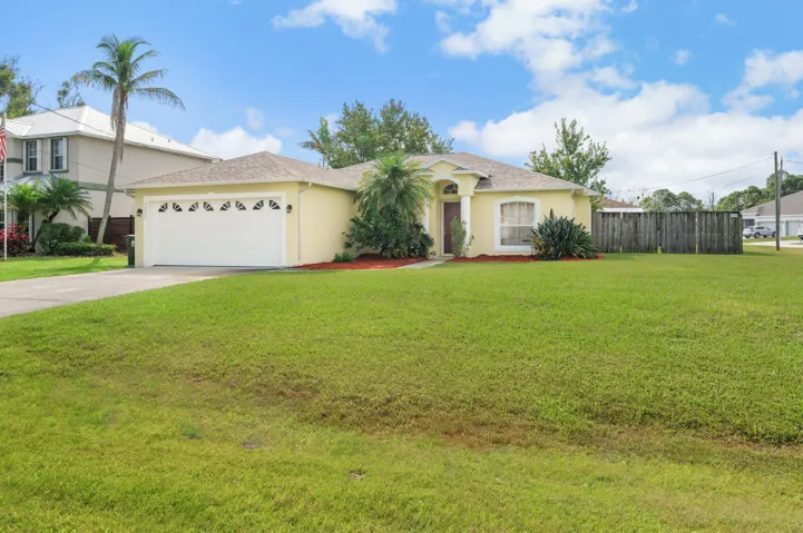 2-web-or-mls-5323 NW Perez Ct - 2