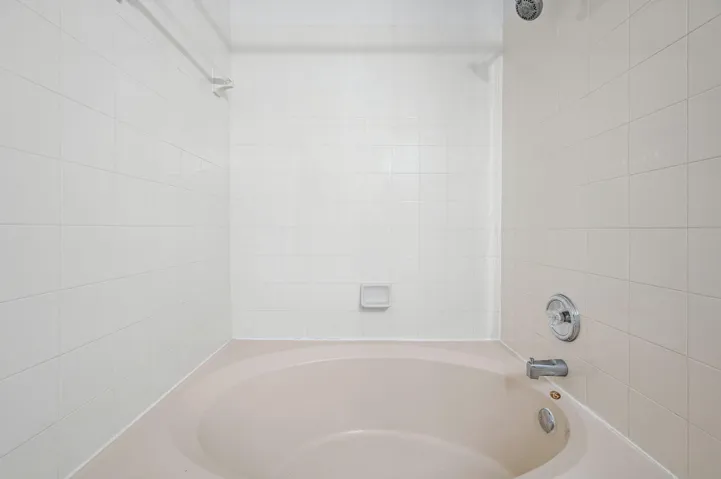 24-web-or-mls-5323 NW Perez Ct - 24