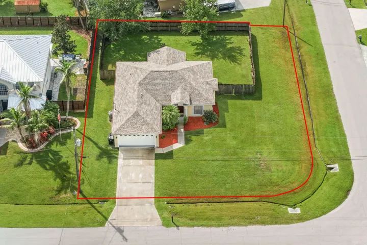 1-web-or-mls-5323 NW Perez Ct - 1