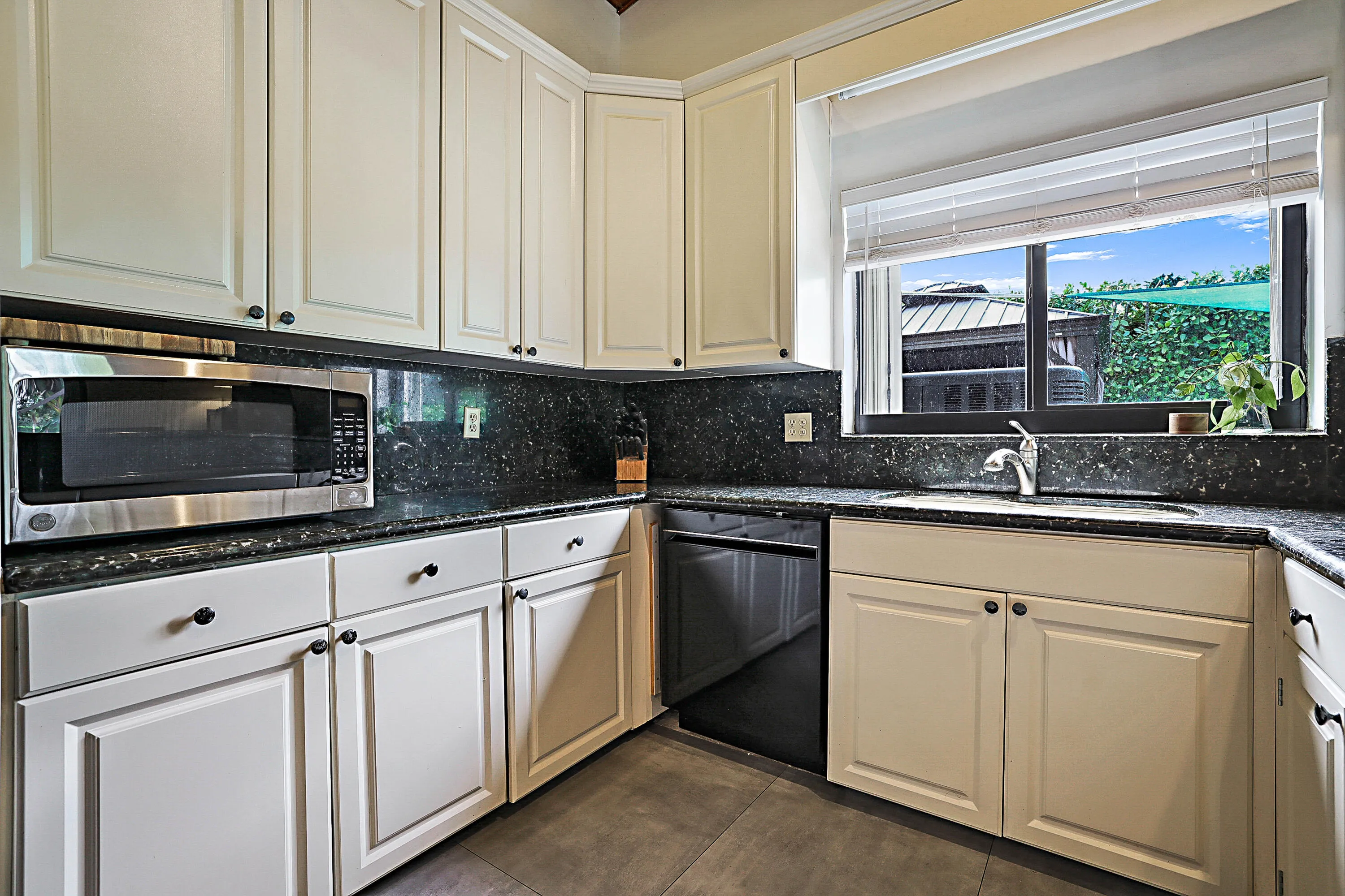 941 Bayberry Point Drive-16