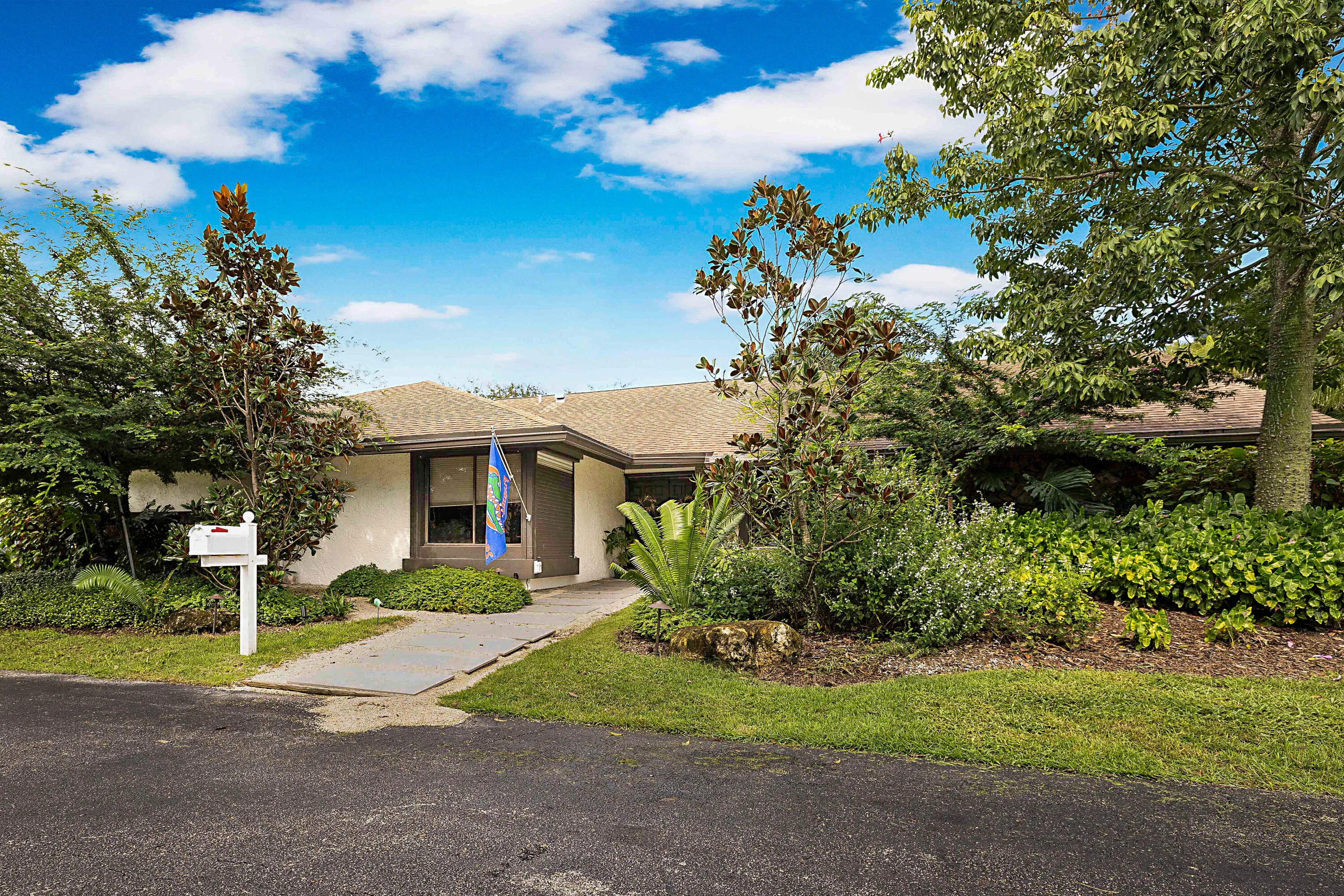 941 Bayberry Point Drive-2