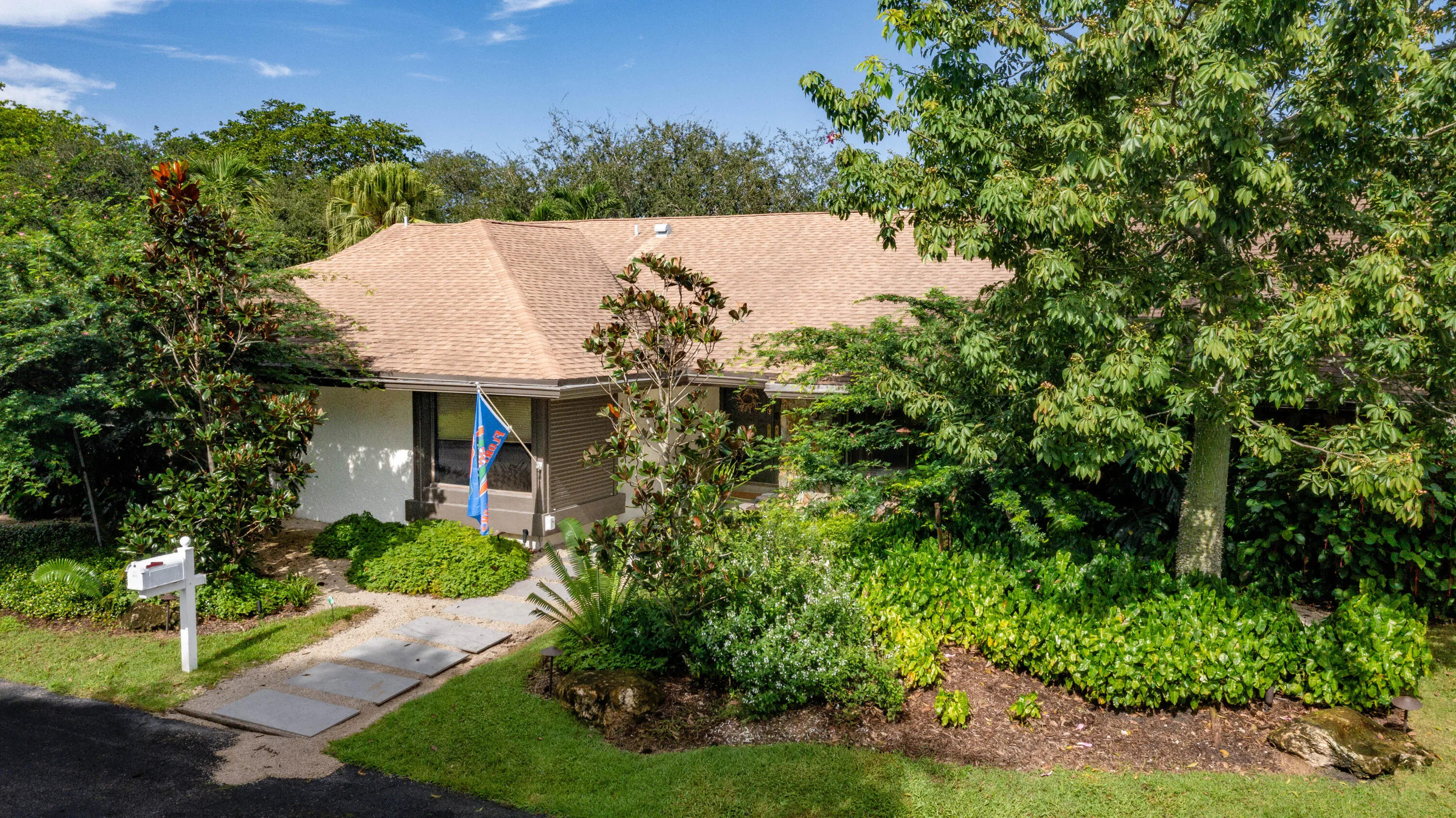 941 Bayberry Point Drive-1