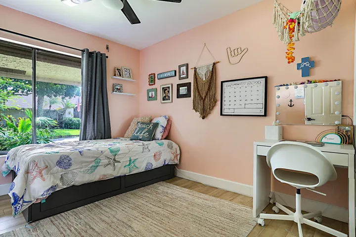 941 Bayberry Point Drive-32