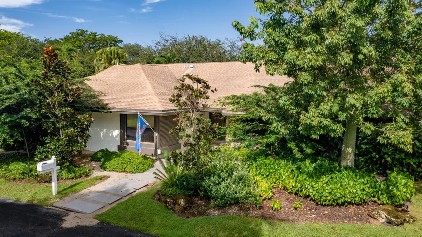 941 Bayberry Point Drive-1
