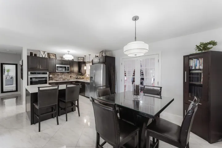 Kitchen/Dining