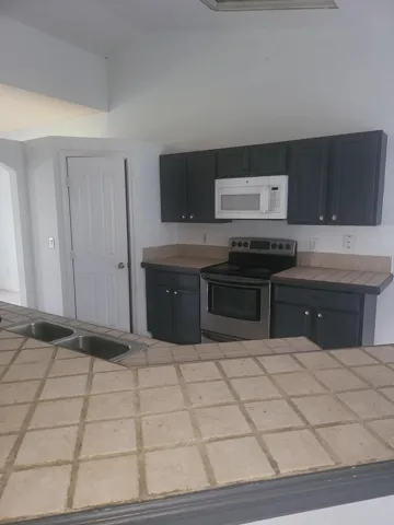 BEARD KITCHEN 1