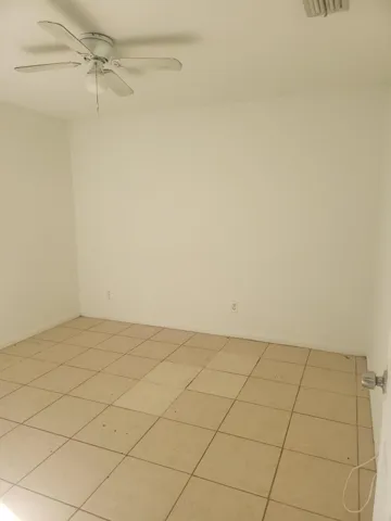 BEARD ROOM