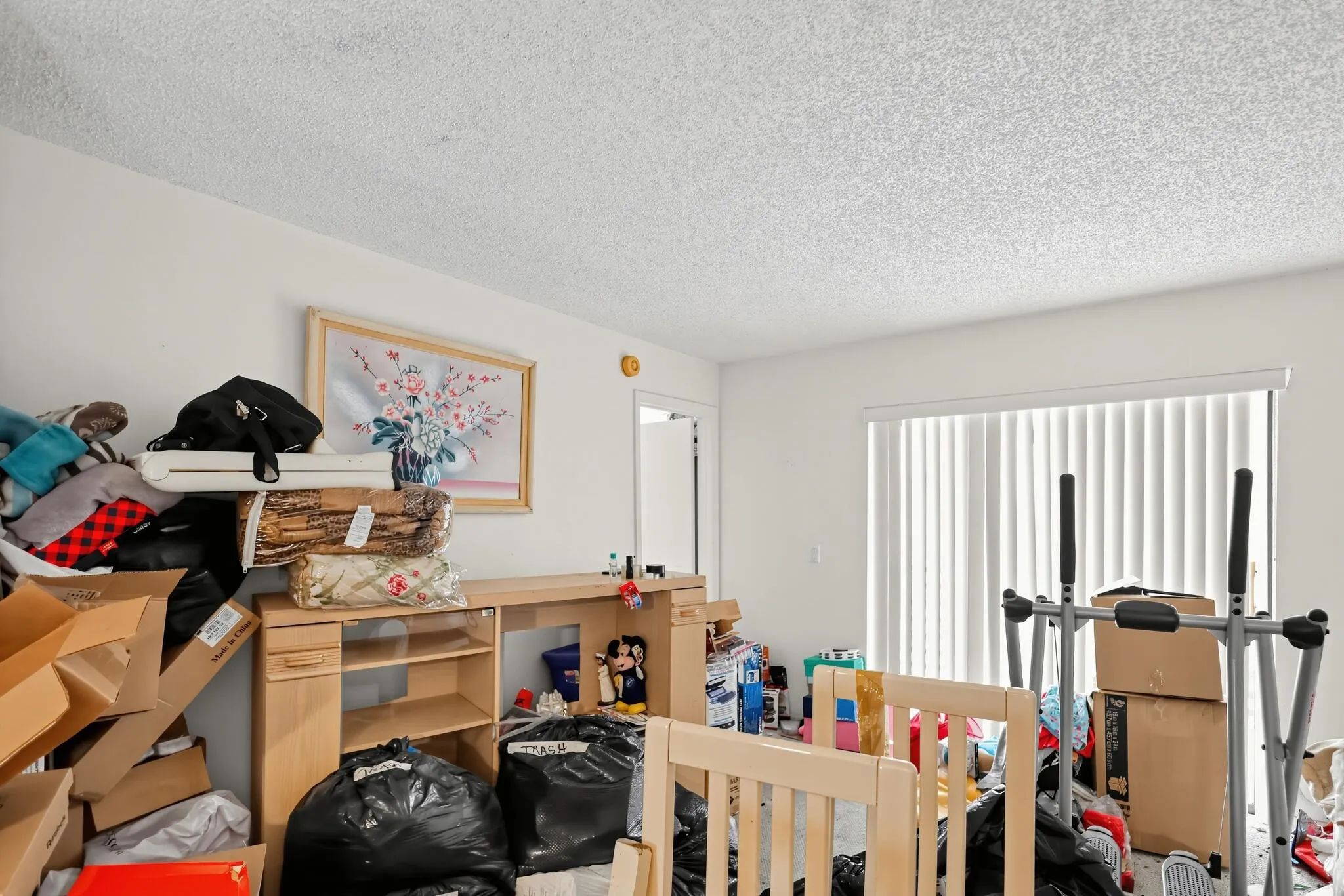 09_Building_177-Living_room-0259