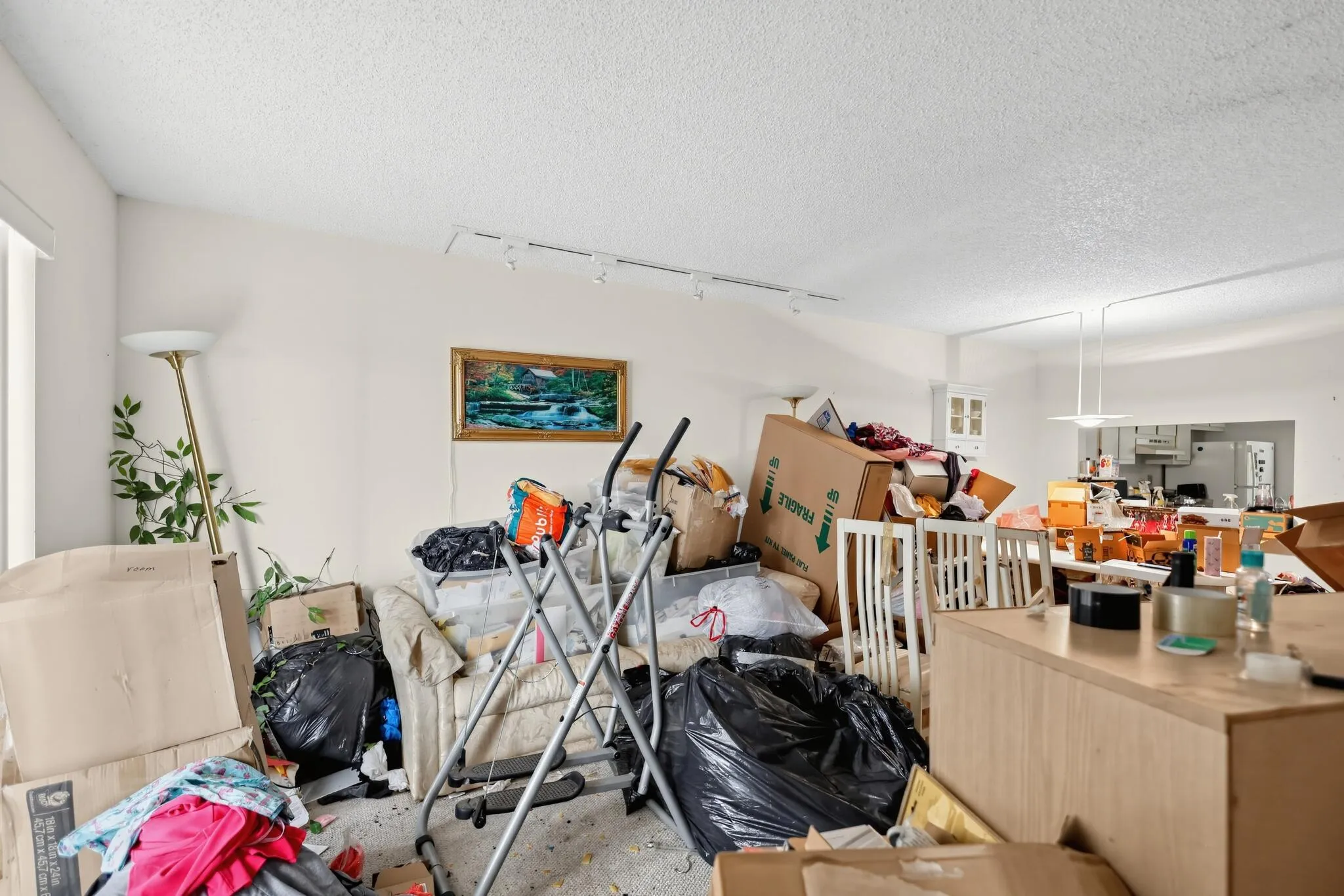 10_Building_177-Living_room-0258