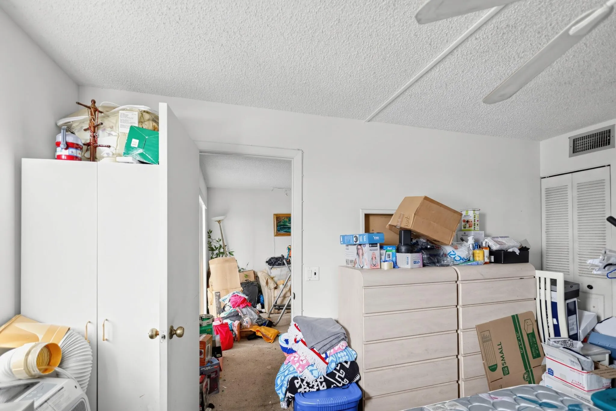 06_Building_177-Living_room-0268
