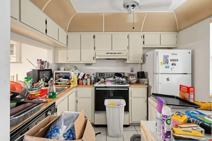 21_Building_177-Kitchen-0246