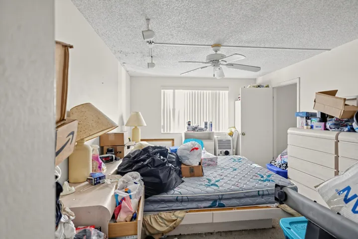 22_Building_177-Bedroom-0266