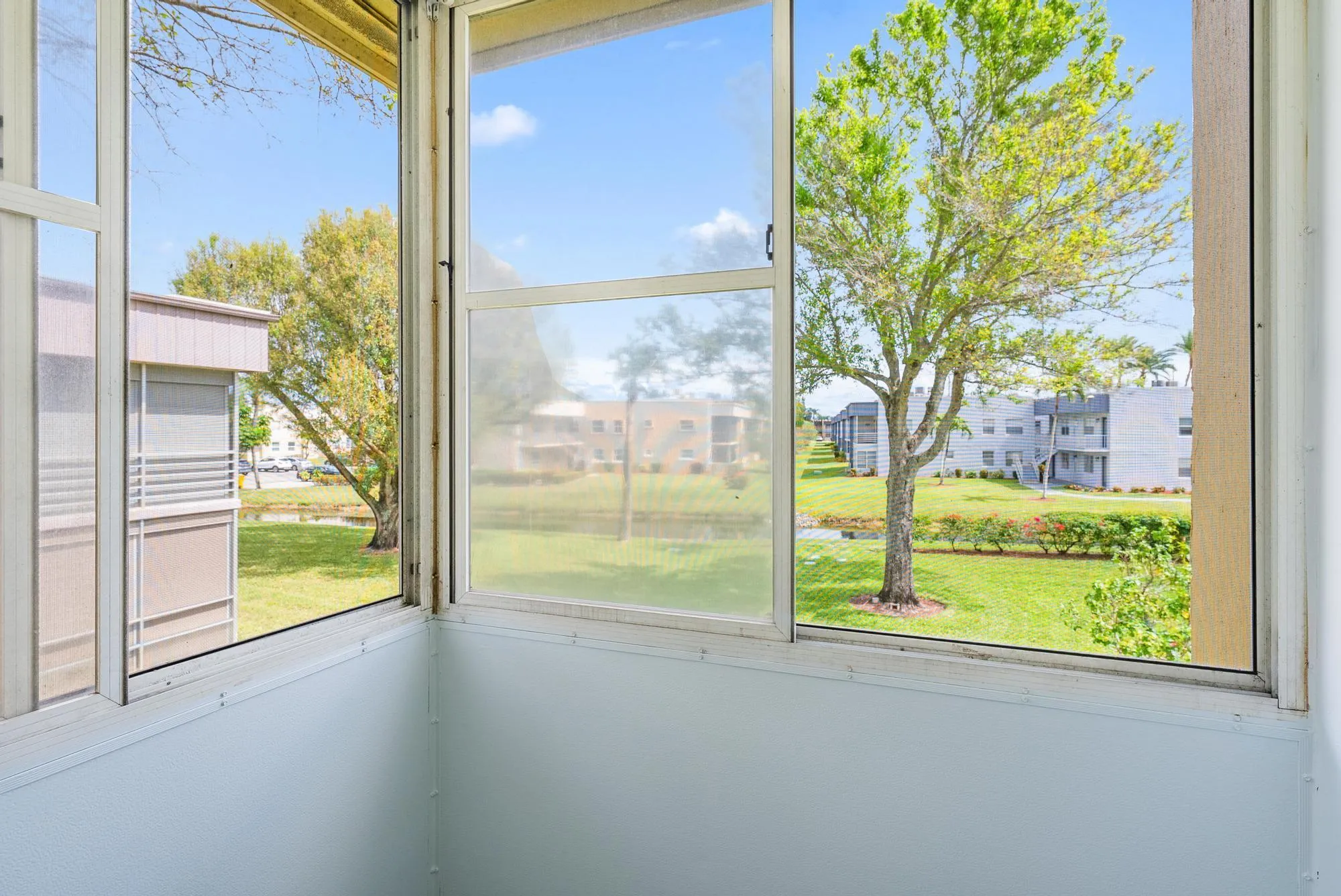 Screened Balcony