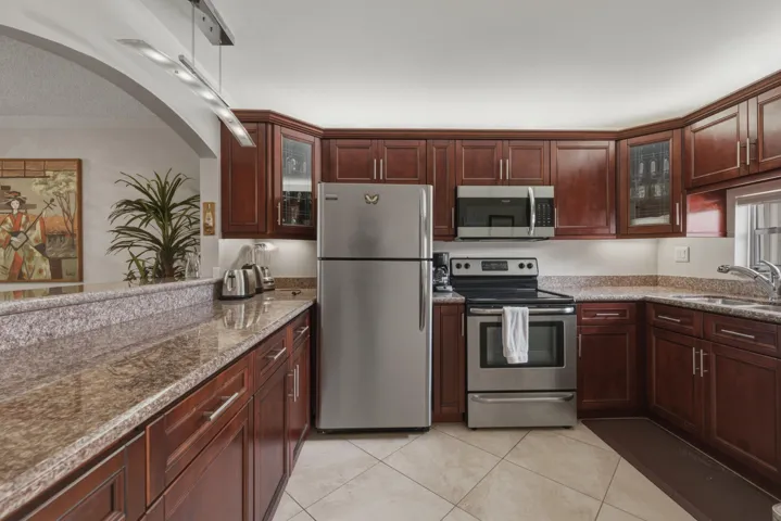 1. Kitchen Full USE