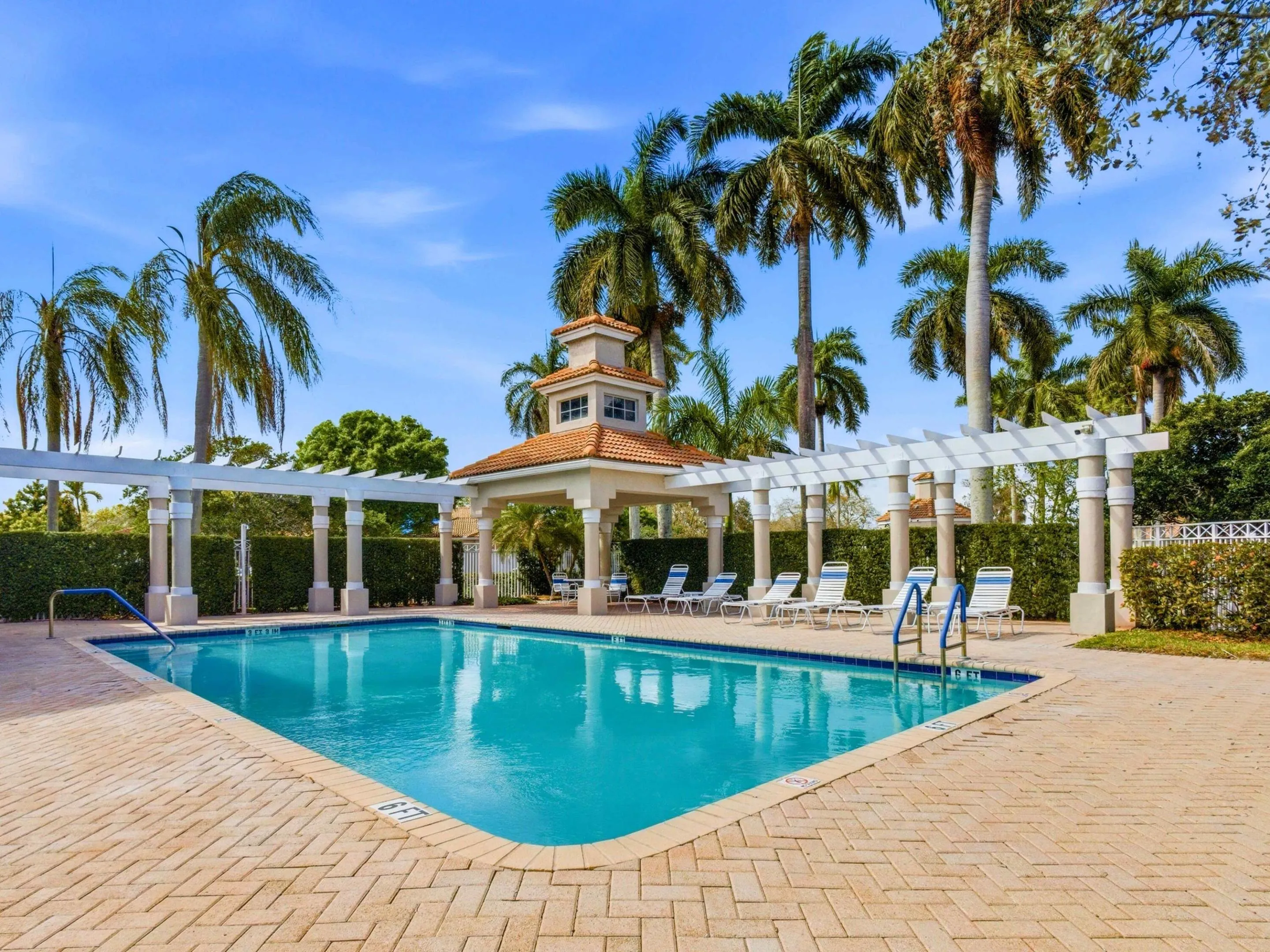 Clubhouse 1 Pool 2