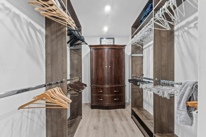 Master Bedroom Walk In Closet 2