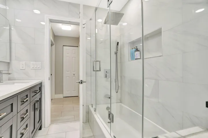 Bathroom #2