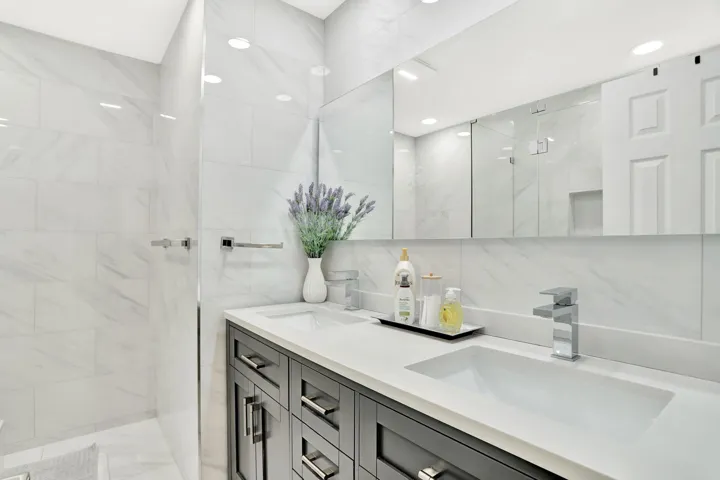 Bathroom #2