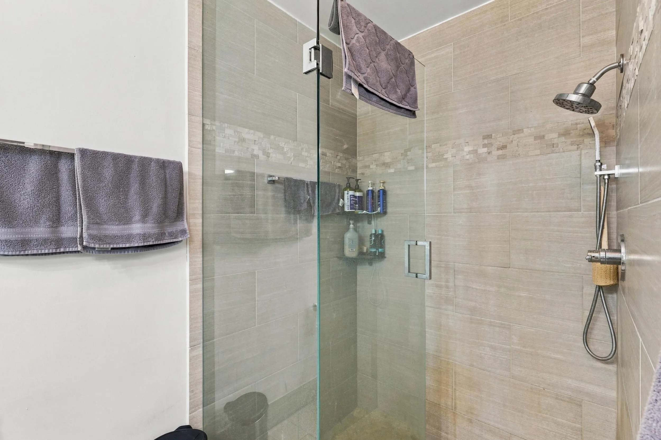 MASTER BATH SHOWER