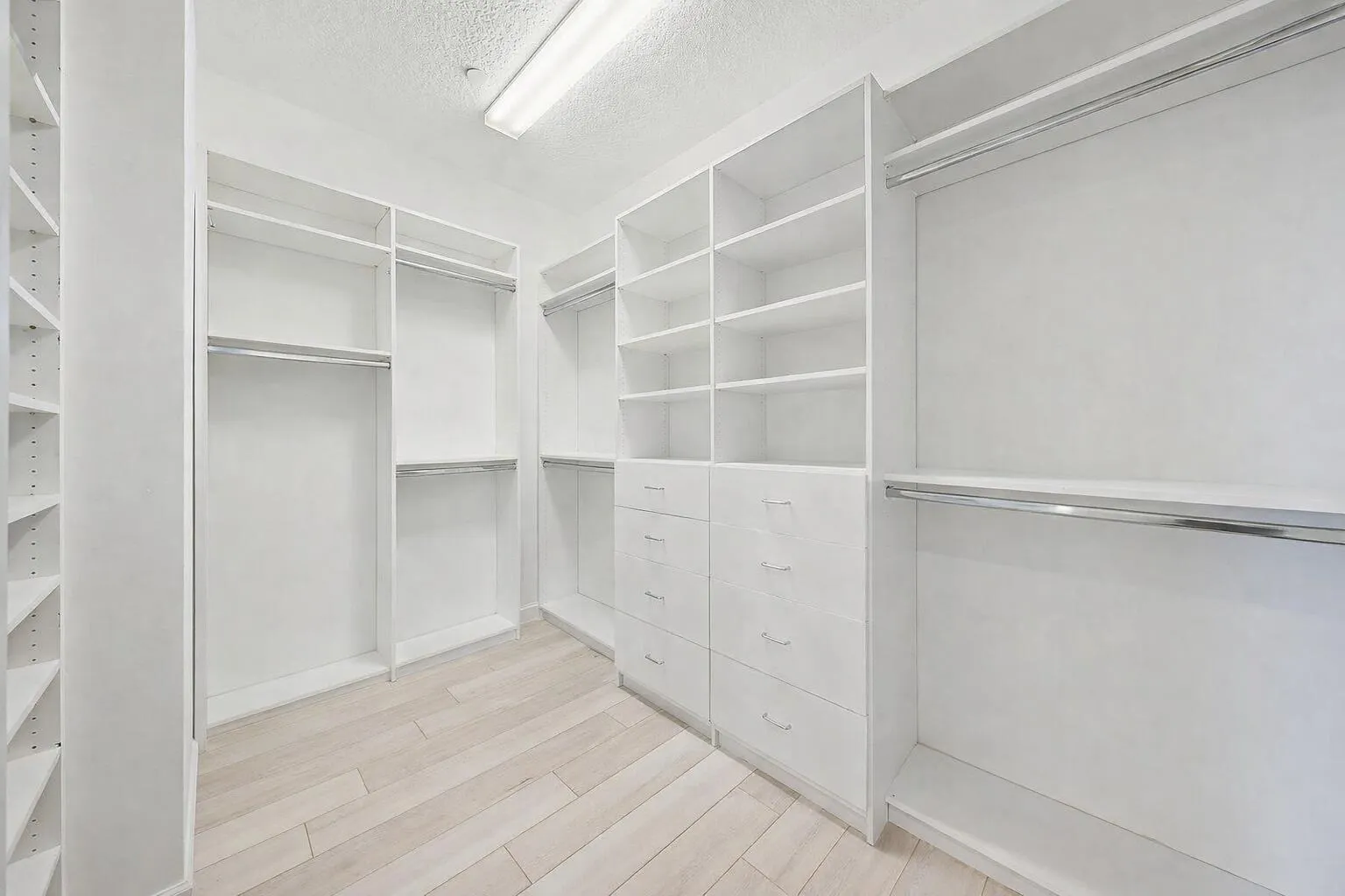 115 Tresana Blvd unit 35-11