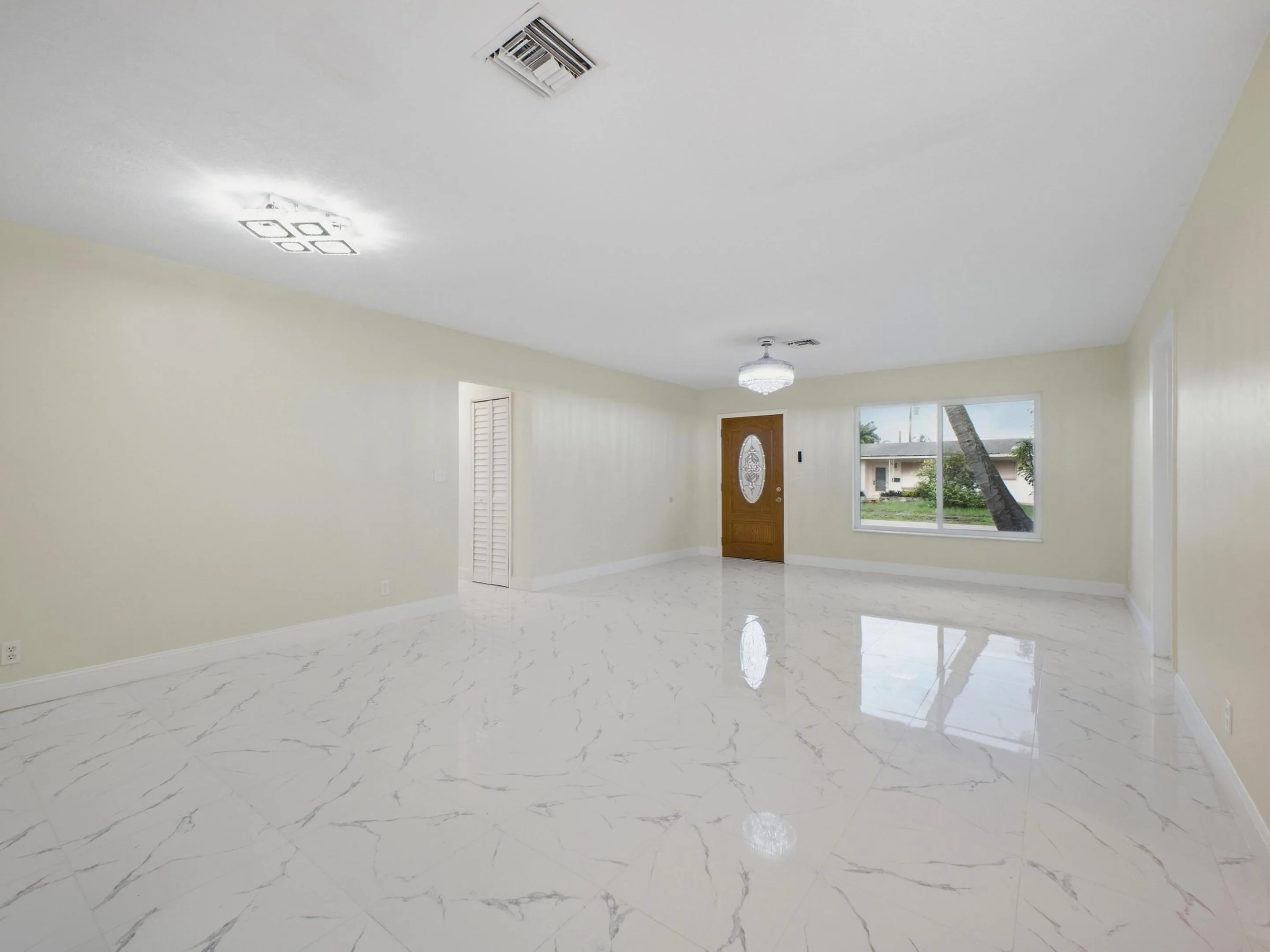 Dining to Entry